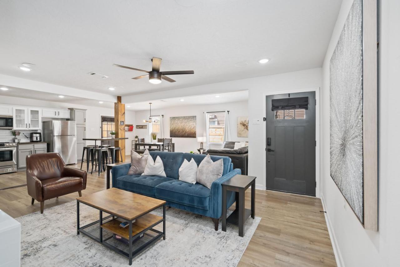 The Gated Modern Home Near Nrg And Medical Center 休斯敦 外观 照片