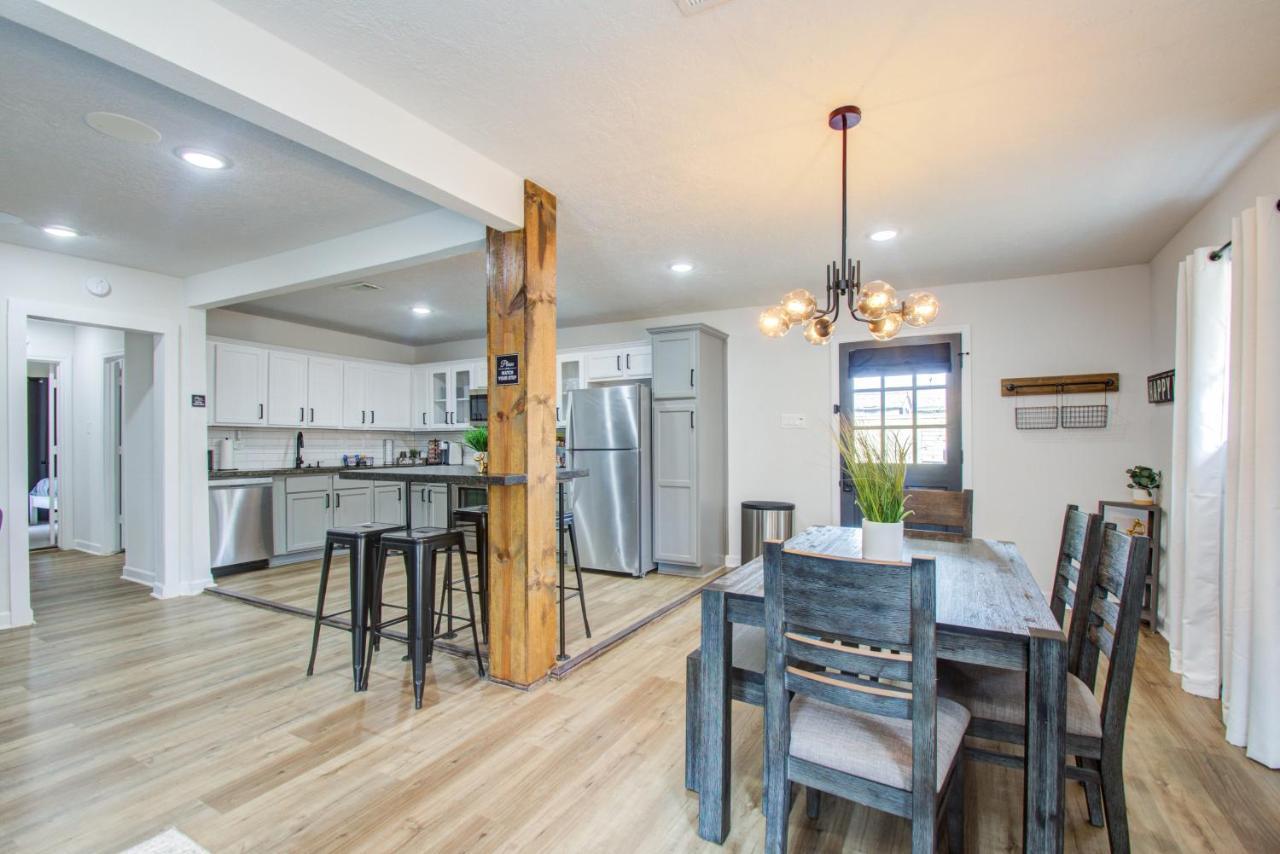 The Gated Modern Home Near Nrg And Medical Center 休斯敦 外观 照片